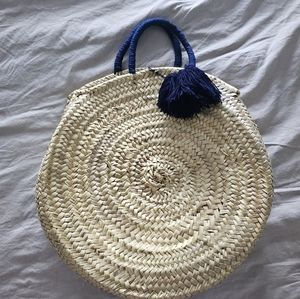 Round Straw Weave Large Bag with Blue Tassel